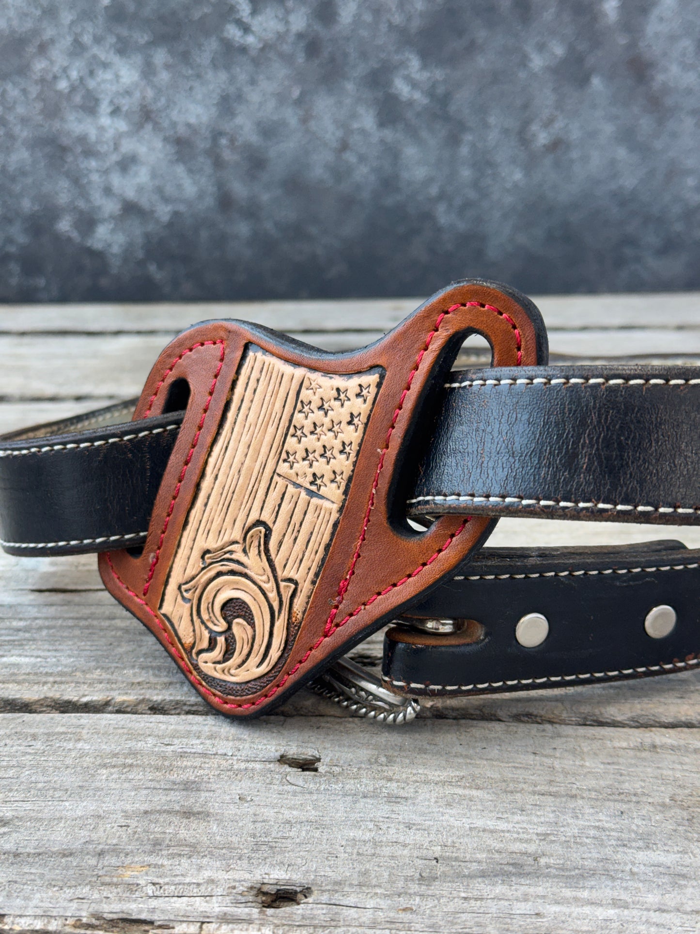 Carved Flag Wide Slanted Pancake Knife Sheath