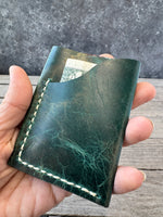 Handmade Minimalist Leather Wallet – Oil-Tanned Slim Fold with Color Options