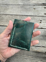 Handmade Minimalist Leather Wallet – Oil-Tanned Slim Fold with Color Options