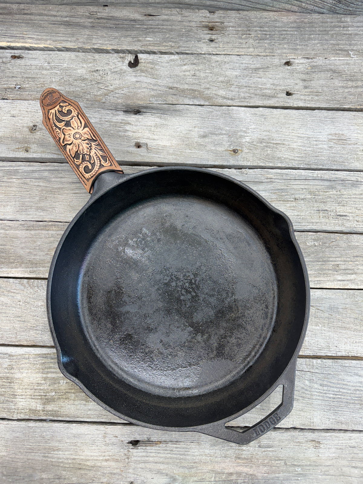 Leather Cast Iron Skillet Handle Cover – Floral & Scroll Design
