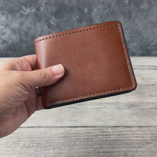 Rodeo Tan oil tanned leather bifold wallet exterior and interior details