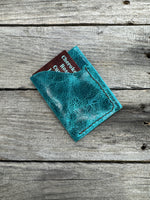 Handmade Minimalist Leather Wallet – Oil-Tanned Slim Fold with Color Options