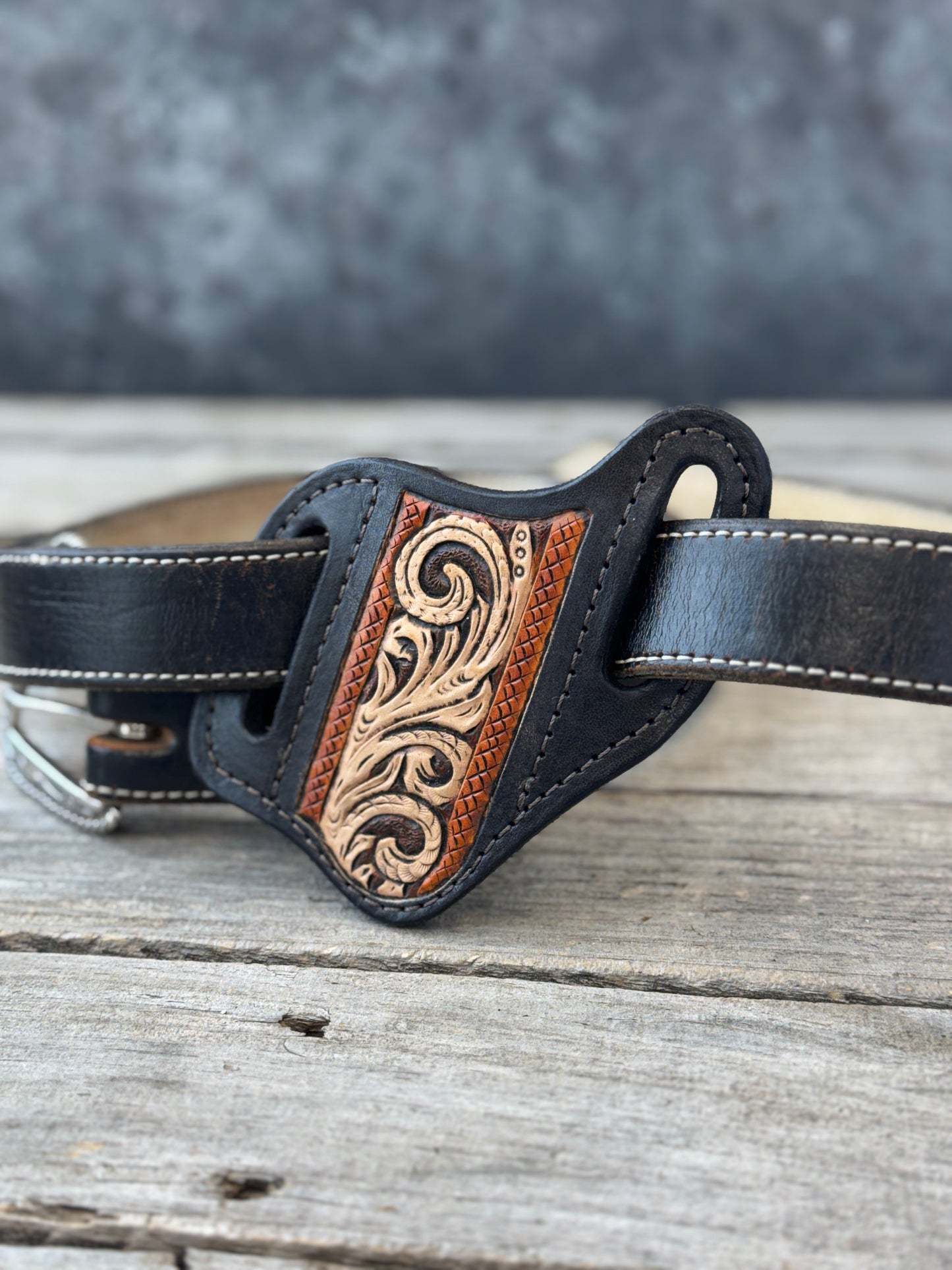 Carved Floral Wide Slanted Pancake Knife Sheath