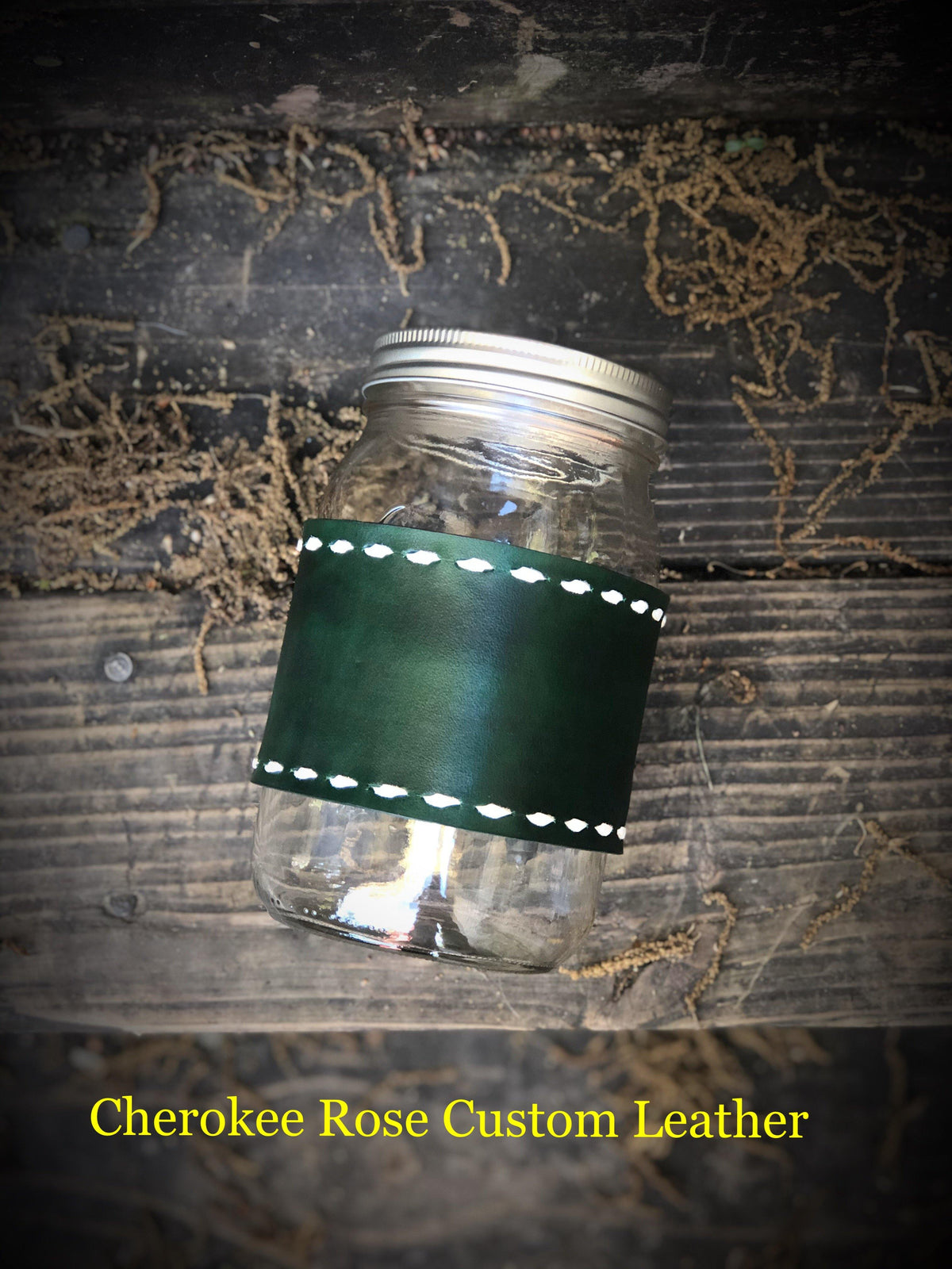 Emerald Green with White Buckstitching 32oz Mason Jar Wrap - Peyote Rose